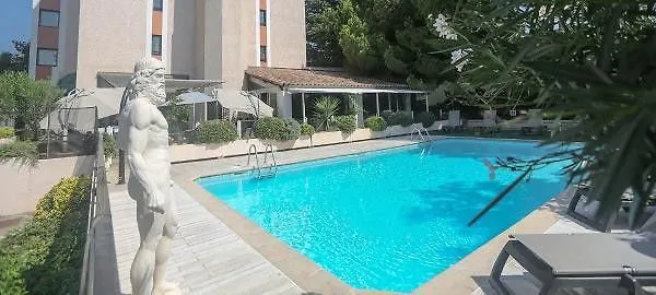 Campanile 3* Antibes