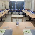 Campanile Hotel 3*